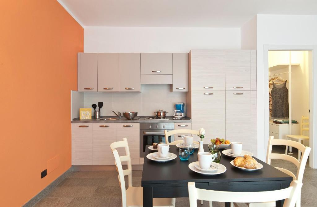 Helianthus Residence Cannero Riviera Quarto foto