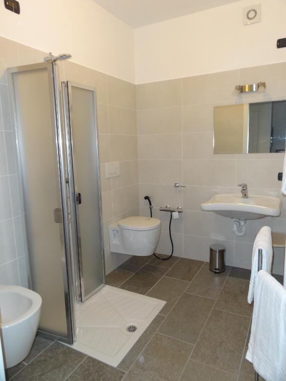 Helianthus Residence Cannero Riviera Quarto foto