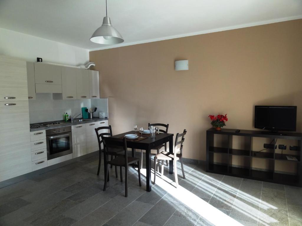 Helianthus Residence Cannero Riviera Quarto foto